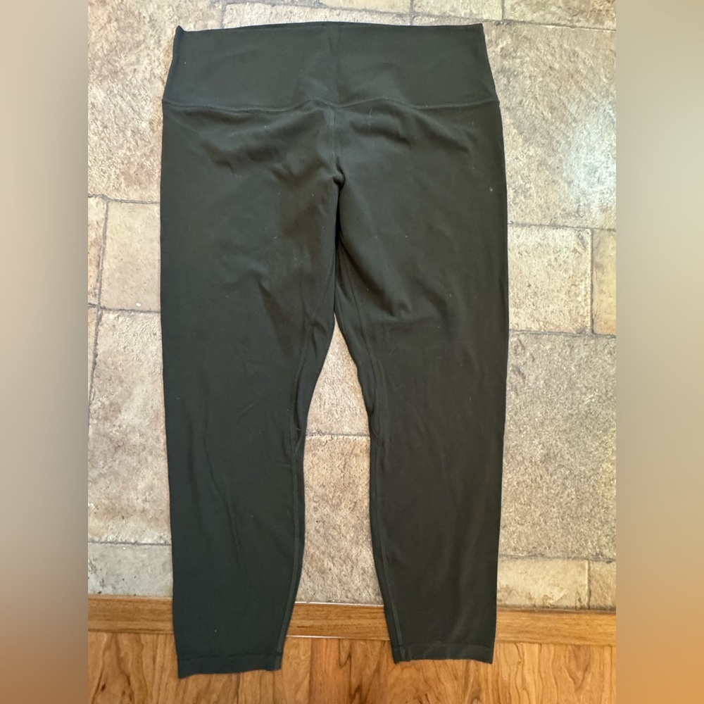 Lululemon align 25” size 26 dark hunter green